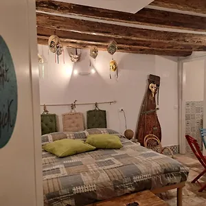  Apartment Kristj's Art